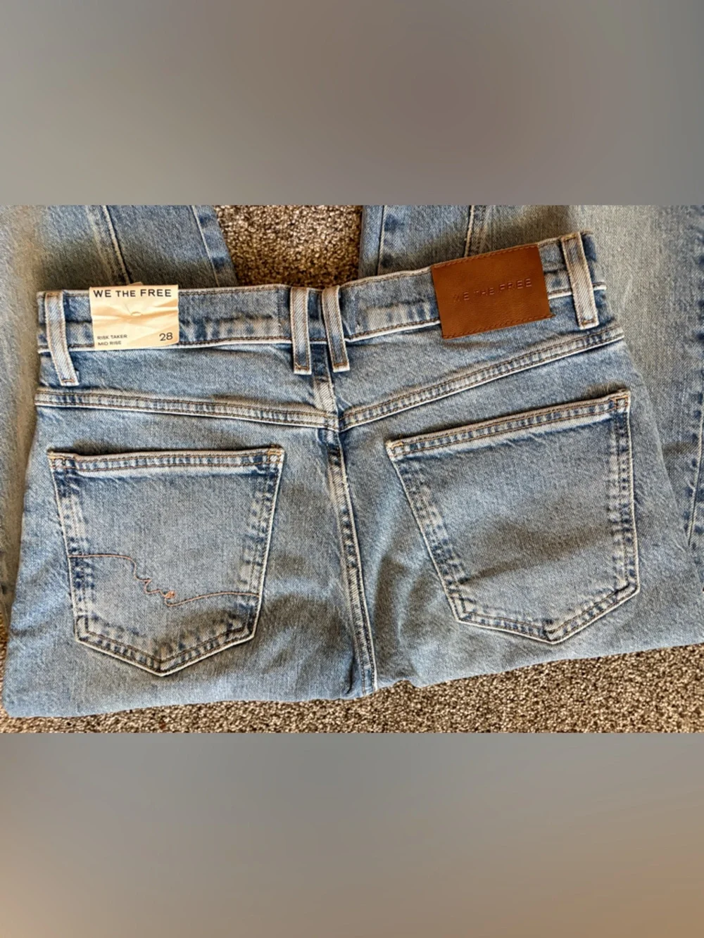 We The Free Light Risk Taker Mid-Rise Jeans - Picture 3 of 6